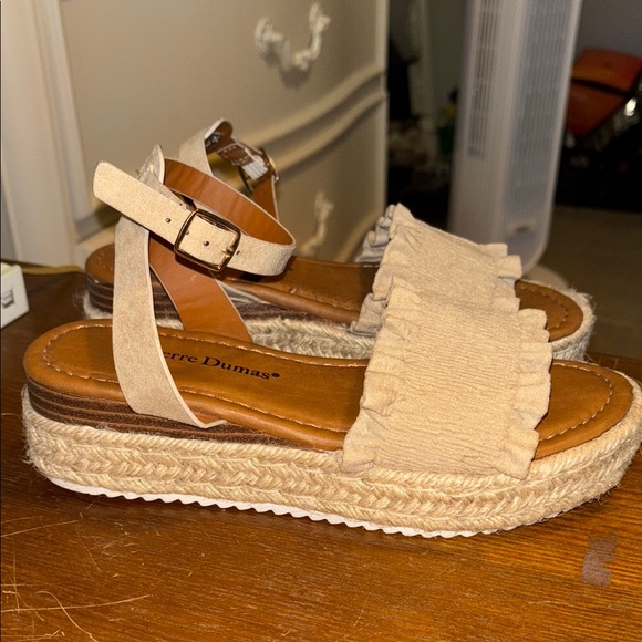 Pierre Dumas Tan Espadrille Shoes with Platform Sole - Picture 1 of 2